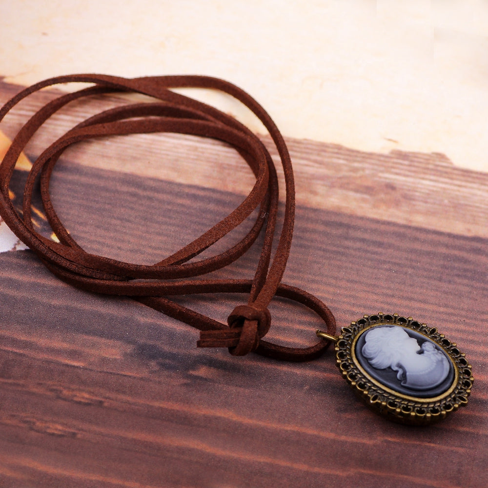 Beauty Woman Anaglyph Pocket Watch