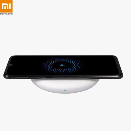 New Xiaomi Wireless Charger 20W Max 15V For Mi 9 (20W) MIX 2S / 3 (10W) Qi EPP Compatible Cellphone (5W) For iPhone XS XR XS MAX